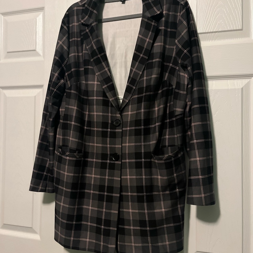 NWOT Torrid Black and Pink Plaid Blazer